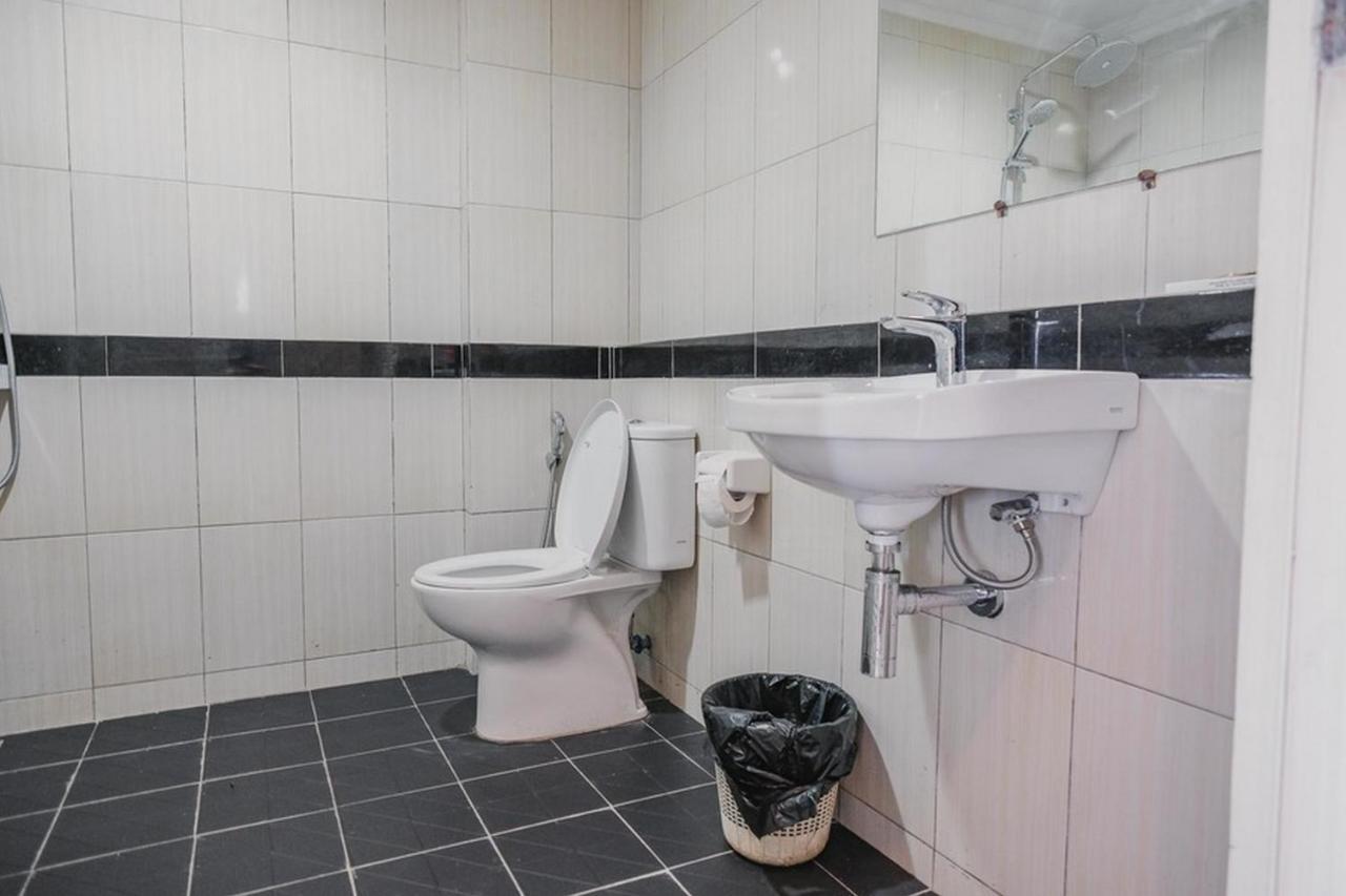 Reddoorz Plus Near Pelabuhan Merak Cilegon Exterior photo