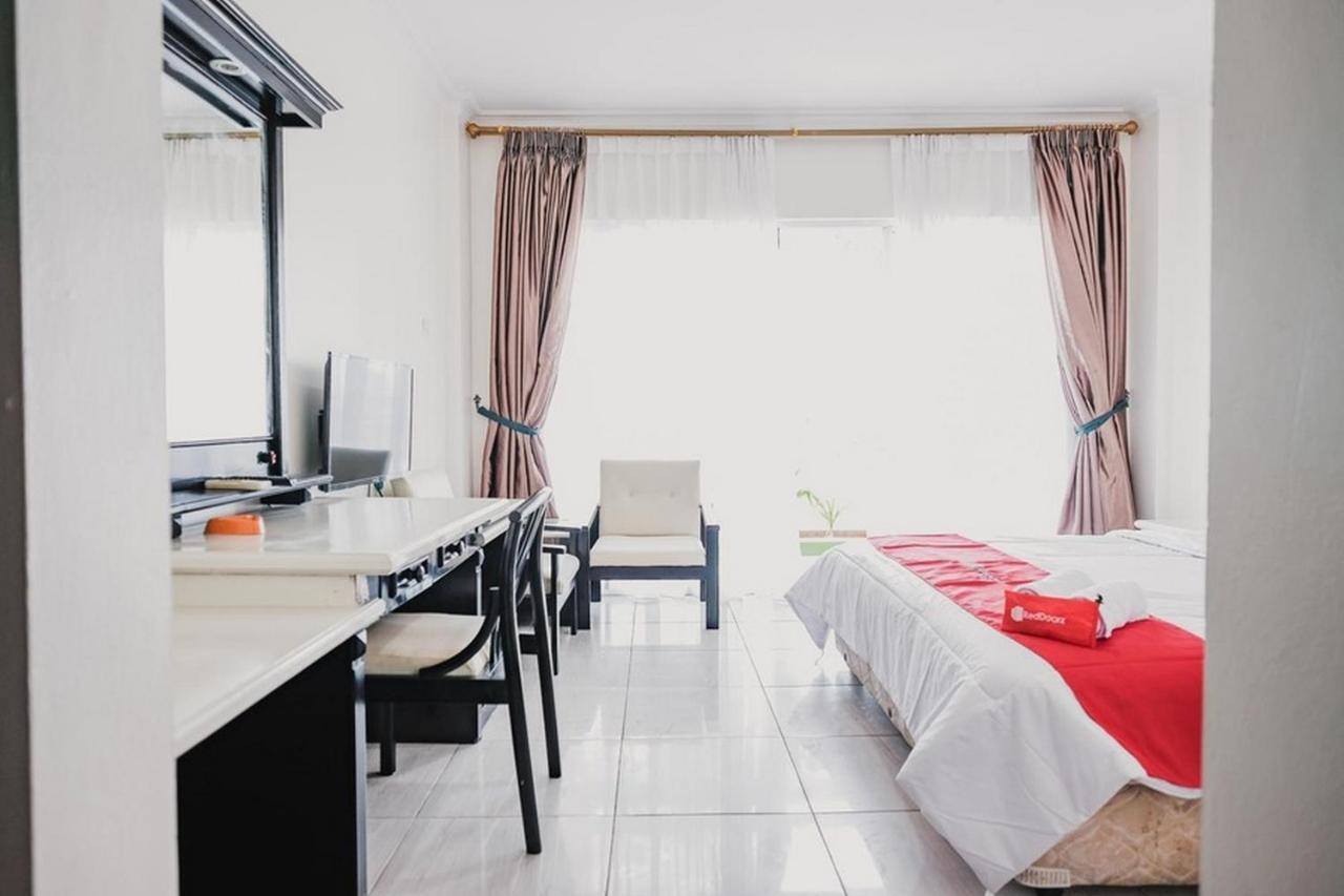 Reddoorz Plus Near Pelabuhan Merak Cilegon Exterior photo