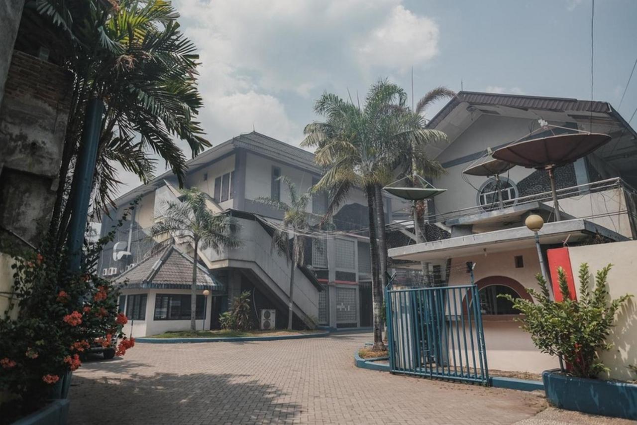 Reddoorz Plus Near Pelabuhan Merak Cilegon Exterior photo